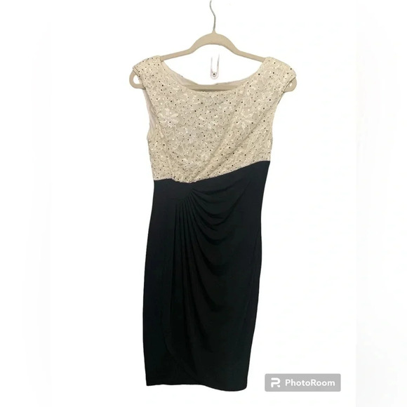 Connected Apparel Wrap Dress Black and White size 6 - Picture 2 of 9